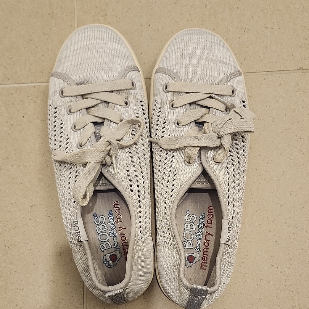 Light Grey BOBS By Skechers Memory Foam Knit Slip On Sneakers Womens Size 7
